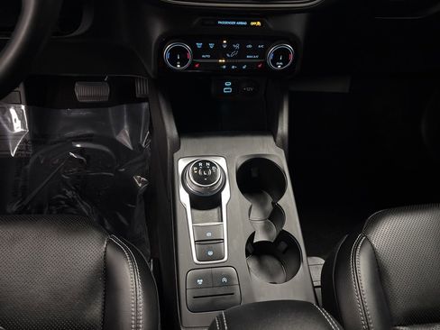 Used 2022 Ford Escape SEL image 21