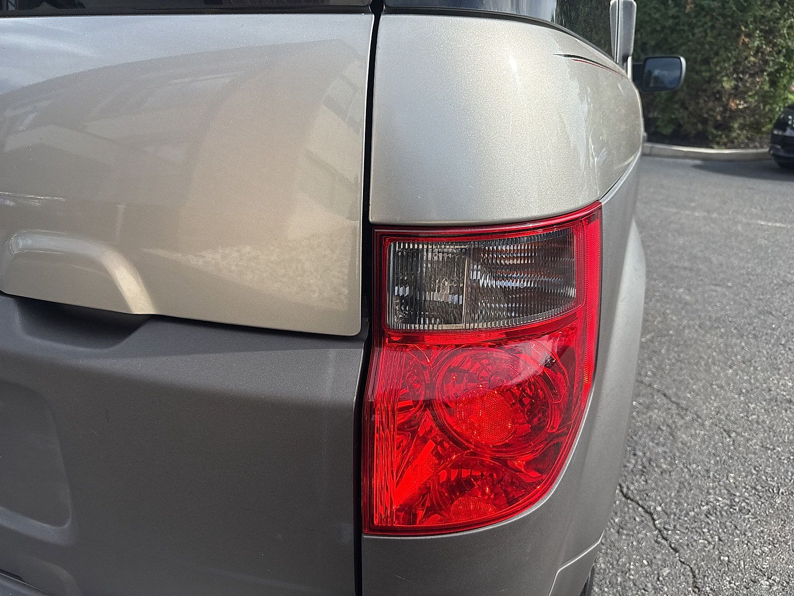 Used 2004 Honda Element EX image 19
