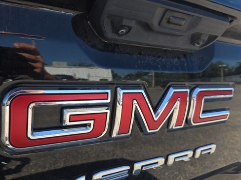 Used 2023 GMC Sierra 1500 Pro w/ Pro Value Package RWD image 29