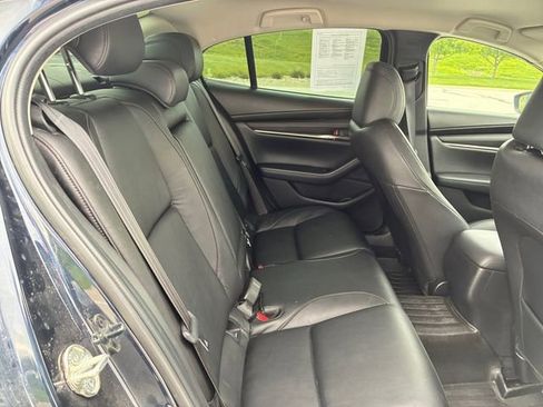 Used 2020 MAZDA MAZDA3 AWD Sedan w/ Preferred Package image 15