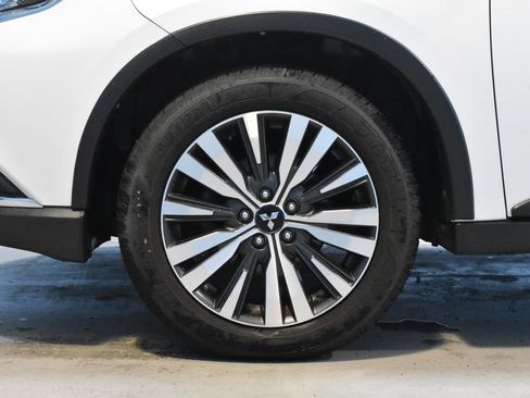 Used 2020 Mitsubishi Outlander SE FWD image 26