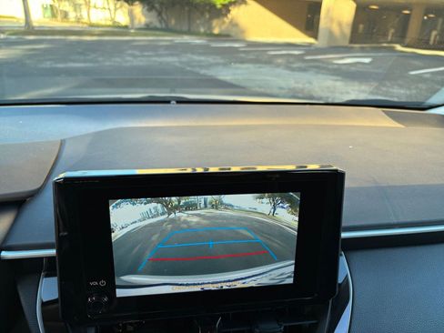 Used 2025 Toyota Corolla LE image 17