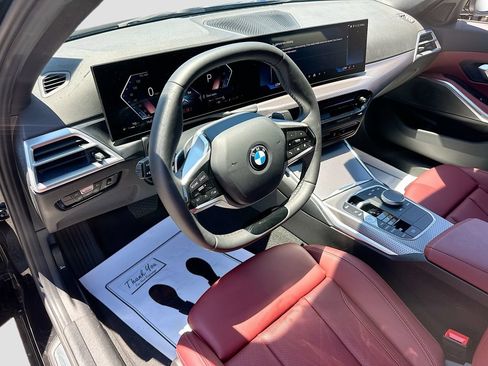 Used 2025 BMW 330i Sedan w/ Convenience Package RWD image 9
