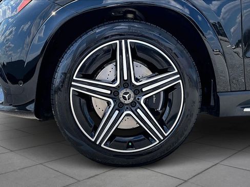 Used 2024 Mercedes-Benz GLE 350 4MATIC image 11