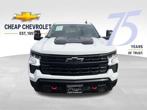 Used 2024 Chevrolet Silverado 1500 LT Trail Boss w/ Convenience Package II AWD/4WD image 8