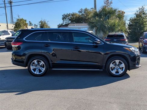 Used 2018 Toyota Highlander Limited Platinum image 4