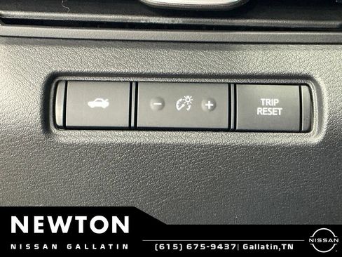 Used 2022 Nissan Altima 2.5 SR FWD image 28