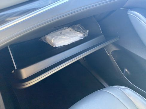 Used 2022 Buick Enclave Premium image 21