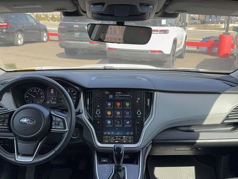 Used 2024 Subaru Outback Premium image 29