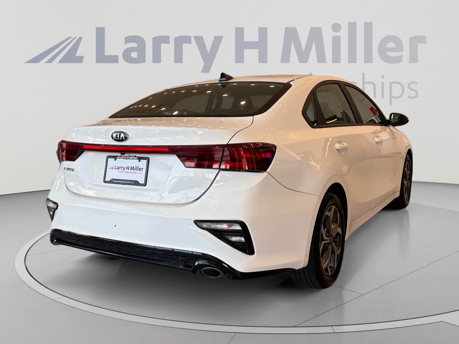 Used 2021 Kia Forte LXS FWD image 5