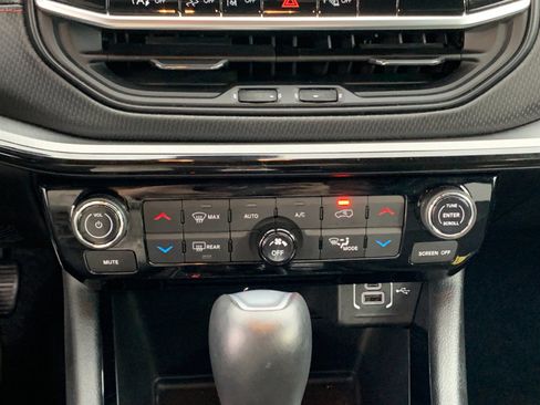 Used 2024 Jeep Compass Trailhawk image 22