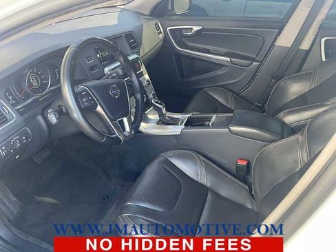 Used 2017 Volvo S60 T5 Dynamic AWD/4WD image 2