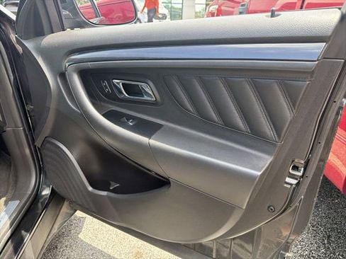 Used 2013 Ford Taurus SHO AWD/4WD image 8