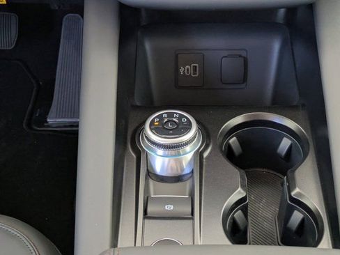 New 2026 Ford Explorer Active w/ Active Comfort Package image 15