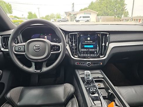 Used 2024 Volvo S60 B5 Plus FWD image 2