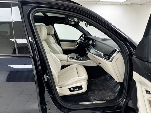 Used 2022 BMW X5 xDrive45e w/ M Sport Package image 14