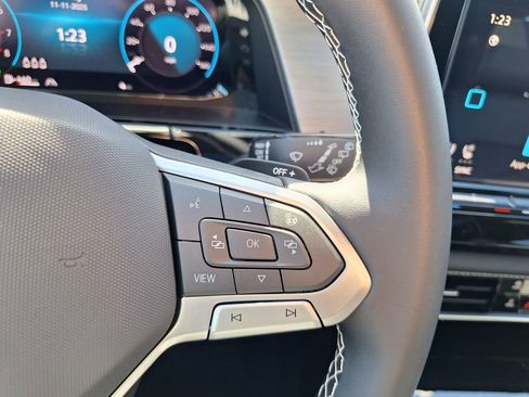 New 2026 Volkswagen Atlas Cross Sport SE image 17