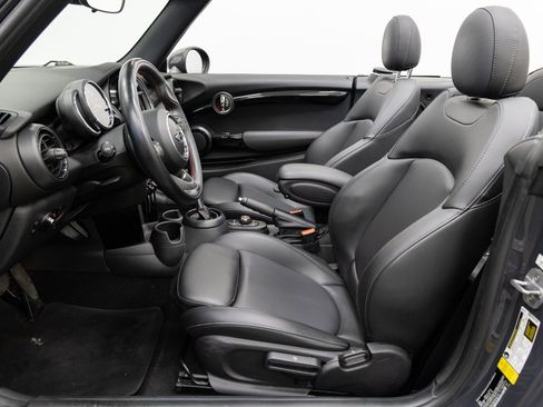 Used 2019 MINI Cooper S image 7