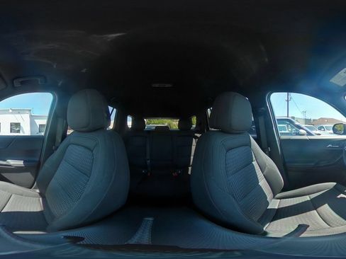 Used 2025 Chevrolet Equinox LT FWD image 38