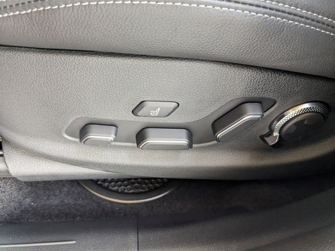 New 2024 Genesis GV70 3.5T Sport AWD/4WD image 18