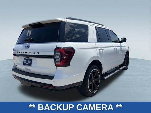 Certified 2024 Ford Expedition Limited AWD/4WD image 3