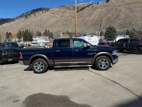 Used 2017 RAM 1500 Laramie w/ Convenience Group image 11