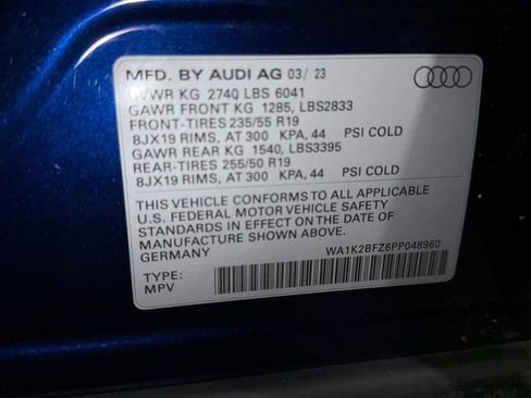 Used 2023 Audi Q4 e-tron Premium w/ Convenience Package image 24