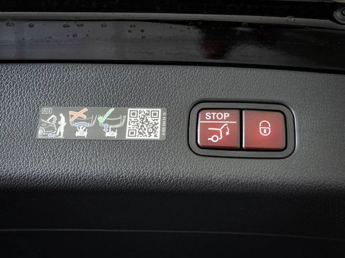 Certified 2026 Mercedes-Benz GLC 300 4MATIC image 18