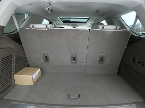 Used 2022 GMC Yukon Denali w/ Denali Ultimate Package image 17