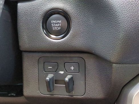 Used 2026 Toyota Tundra Limited AWD/4WD image 26