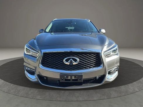 Used 2019 INFINITI QX60 Luxe w/ Essential Package image 2