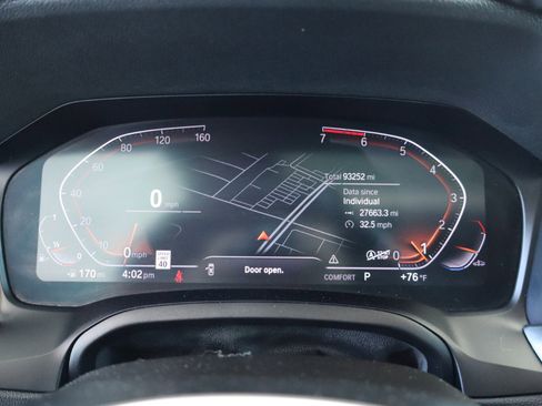 Used 2021 BMW 330i xDrive Sedan w/ M Sport Package image 23