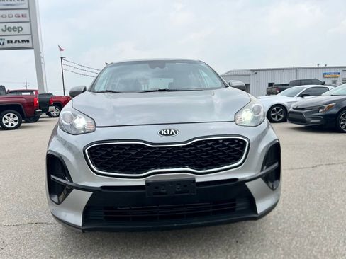 Used 2021 Kia Sportage LX FWD image 2
