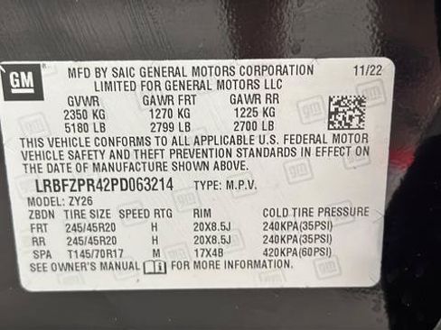 Used 2023 Buick Envision Essence w/ Sport Touring Package AWD/4WD image 28