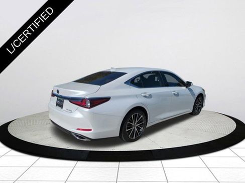 Certified 2023 Lexus ES 350 w/ Premium Package image 4
