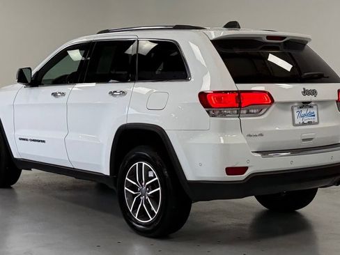Used 2020 Jeep Grand Cherokee Limited w/ Premium Lighting Group AWD/4WD image 4