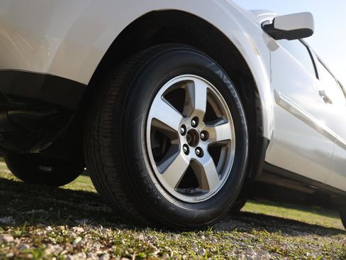 Used 2011 Honda Pilot EX image 29