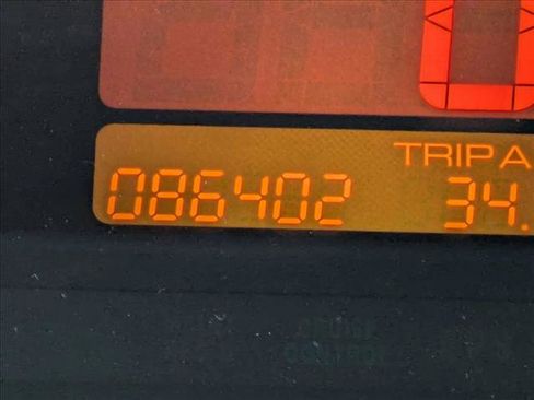 Used 2000 Honda S2000 image 12