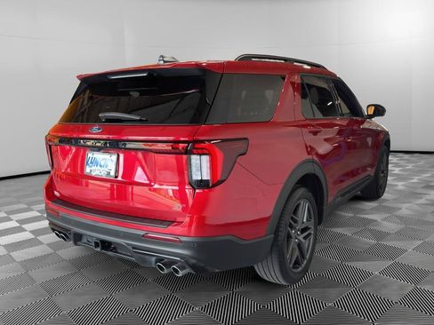 Used 2026 Ford Explorer ST AWD/4WD image 5