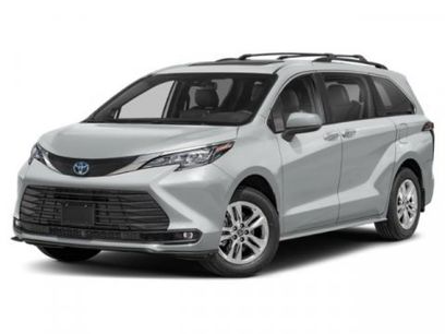 New 2025 Toyota Sienna XLE Woodland Edition