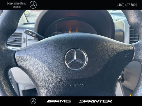Used 2016 Mercedes-Benz Sprinter 2500 image 17