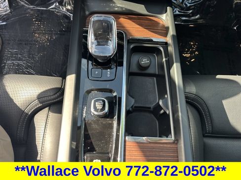 Used 2024 Volvo XC60 T8 Ultimate w/ Protection Package Premier AWD/4WD image 21