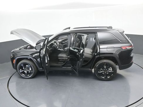 New 2026 Jeep Grand Cherokee Limited w/ Limited Altitude Package RWD image 61
