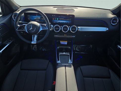 New 2026 Mercedes-Benz GLB 250 image 14