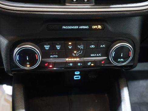 Used 2022 Ford Escape SE w/ Convenience Package image 27