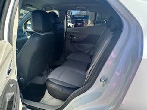 Used 2016 Buick Encore FWD image 3