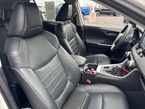 Used 2020 Toyota RAV4 XLE Premium AWD/4WD image 13
