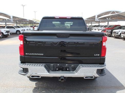 Used 2024 Chevrolet Silverado 1500 LTZ w/ Z71 Off-Road Package image 4