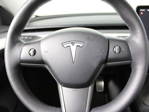 Used 2023 Tesla Model 3 Performance image 14