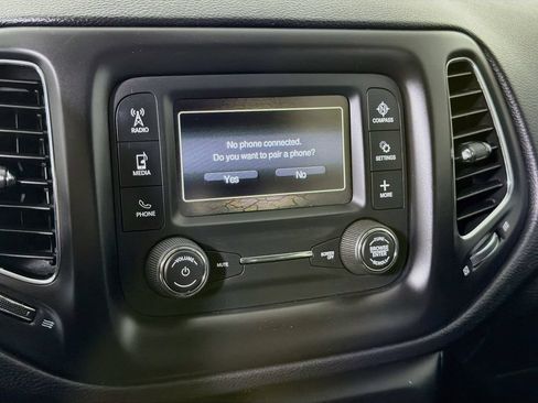 Used 2018 Jeep Compass Sport FWD image 31